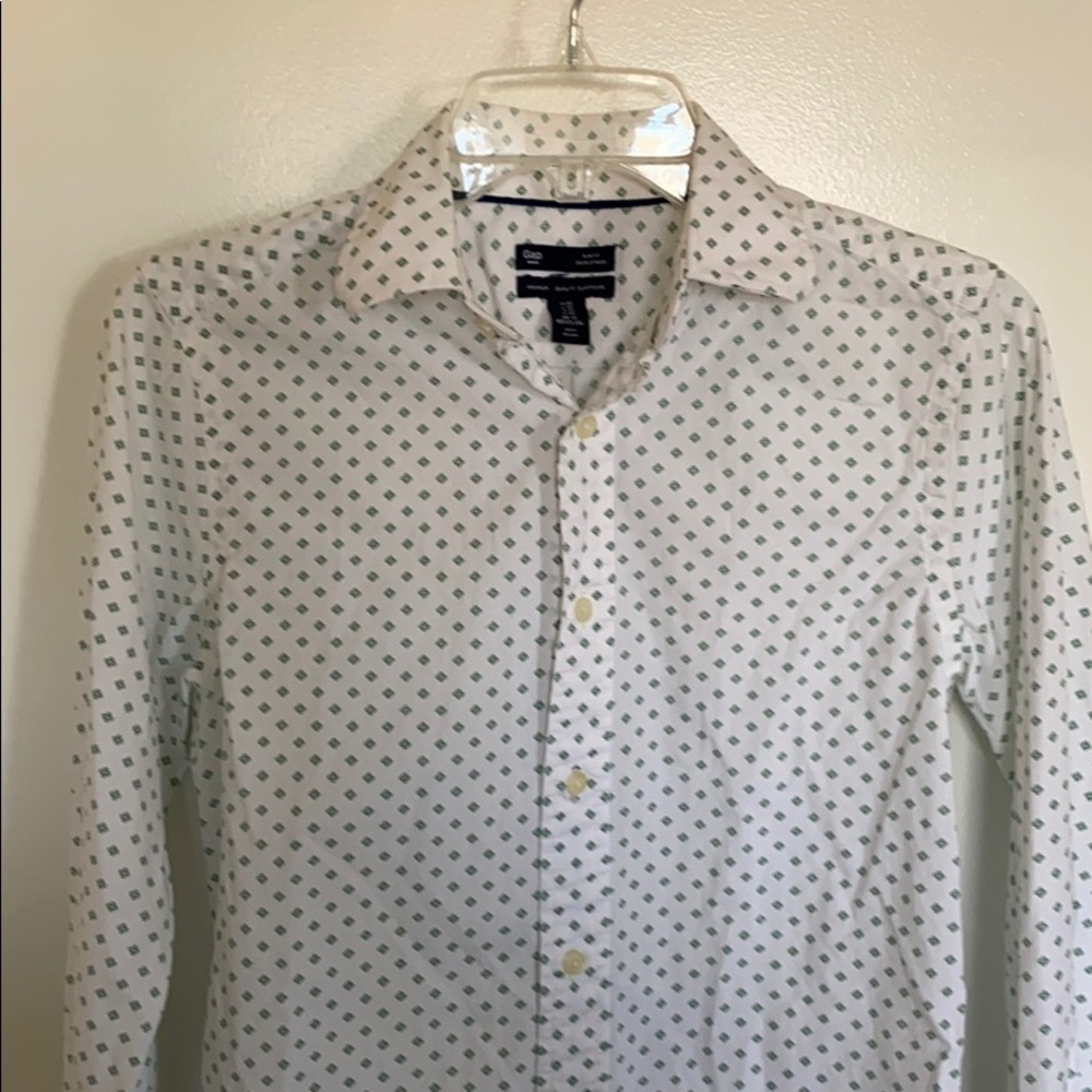GAP Men’s Dress Shirt slim fit